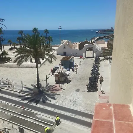 Apartment En La Caleta Con Ascensor