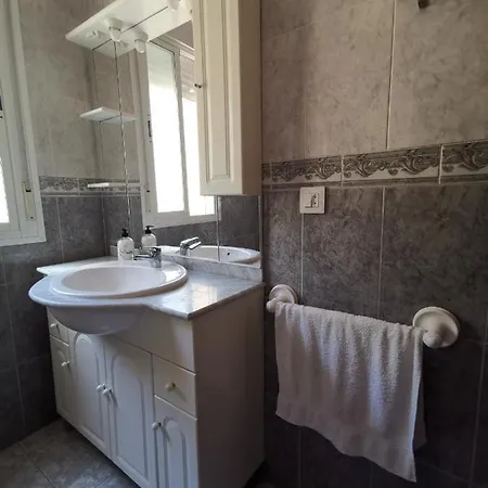 Apartamento En La Caleta *