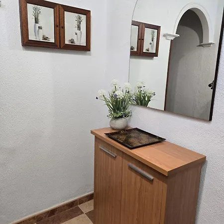 Apartment En La Caleta Con Ascensor